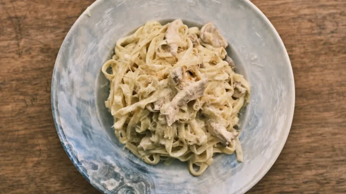 Alfredo Soslu Fettuccine — Hızlı Tarif & Püf