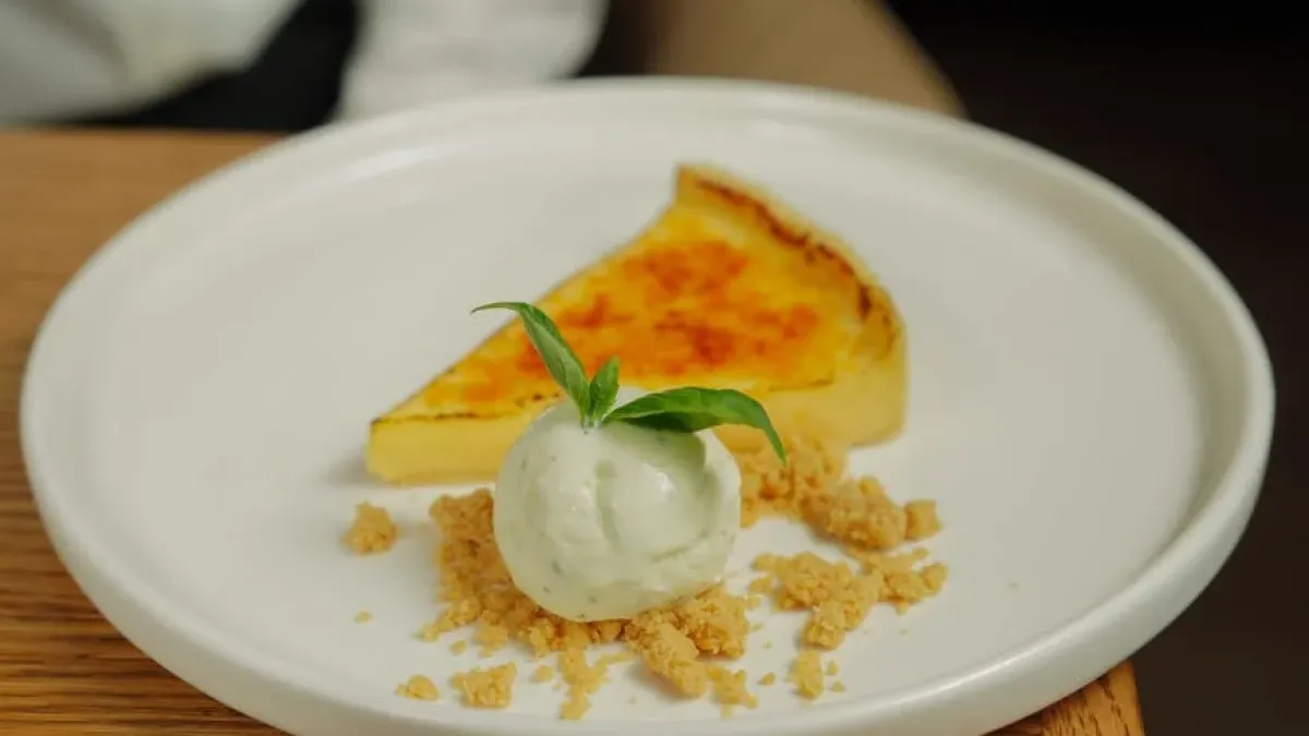 Kaymaklı Crème Brûlée Tarifi: Fırında Kolay Yapımı