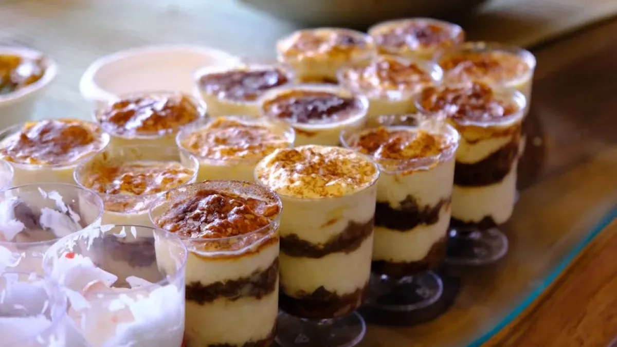 Antep Fıstıklı Trifle Tarifi: Evde Kolay Yapımı