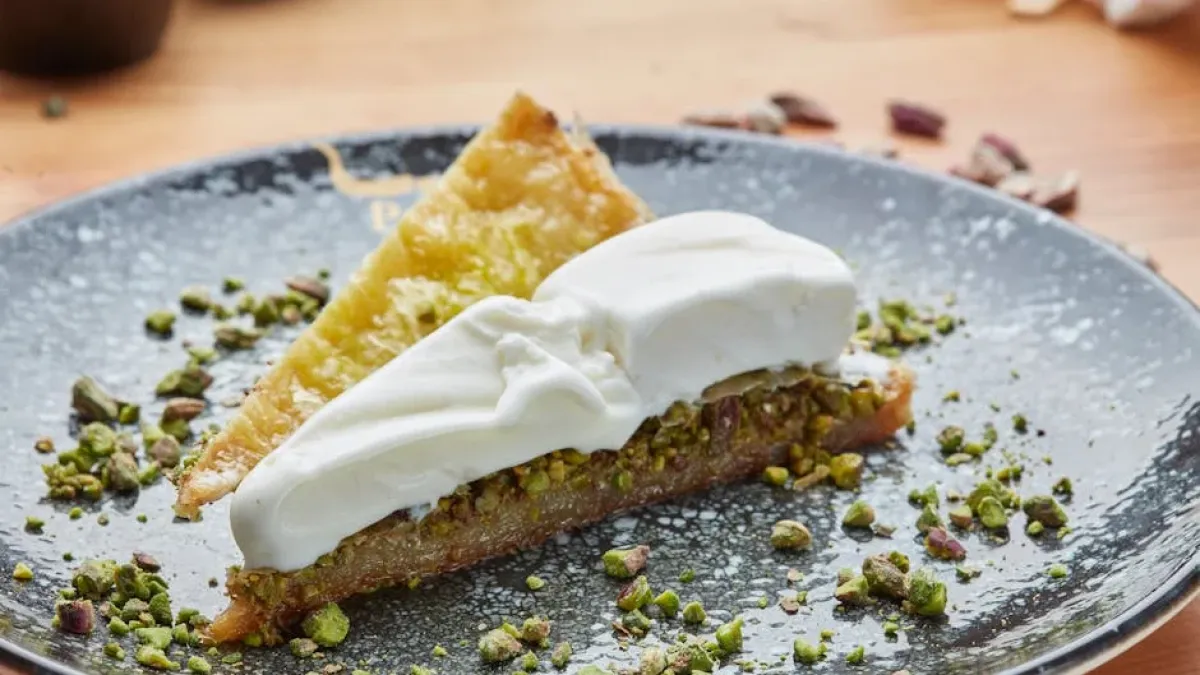 Antep Fıstıklı Kaymaklı Baklava Tarifi Evde Kolay