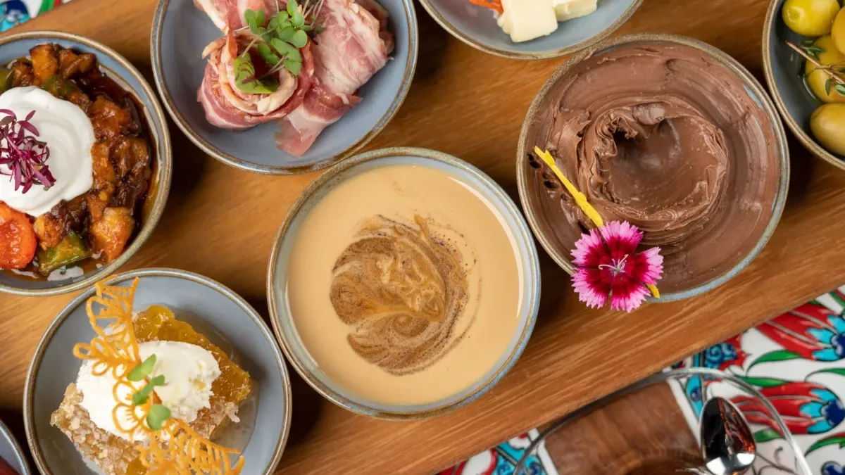 Kırmızı Pancarlı Cevizli Yoğurtlu Meze Tarifi Kolay