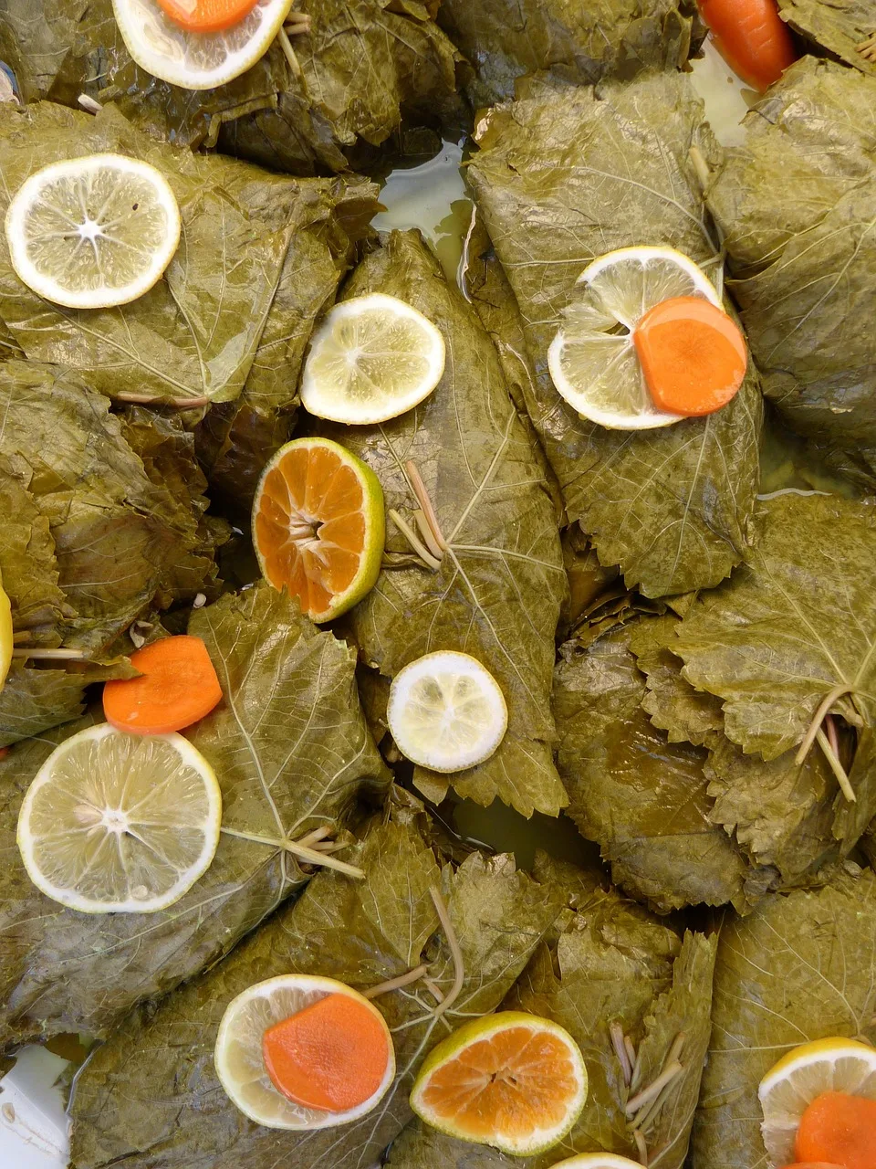 Fırında Kırmızı Biber Dolması - Zeytinyağlı Pratik Lezzet