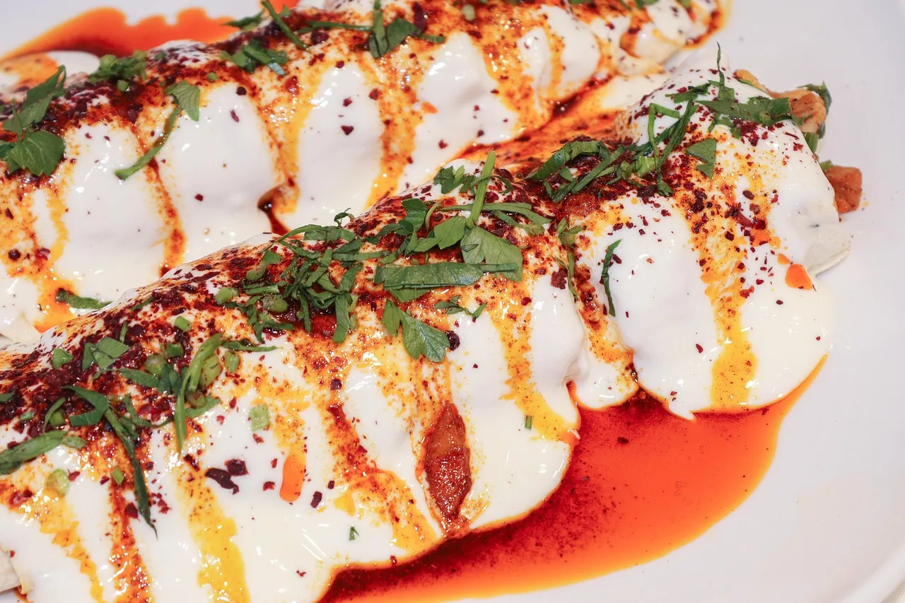 Patatesli Kaşarlı Omlet