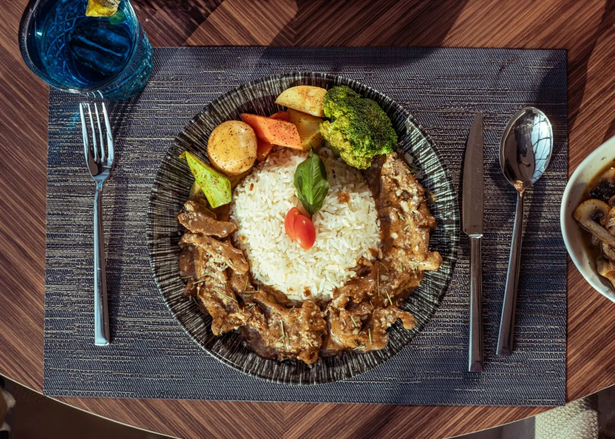 Beef Stroganoff Tarifi