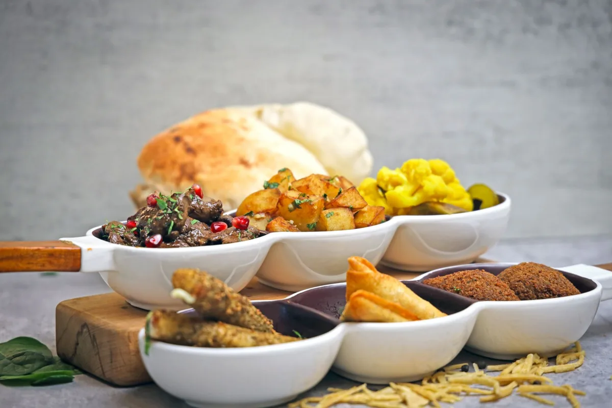 Atom Meze (Yoğurtlu Acılı Meze)